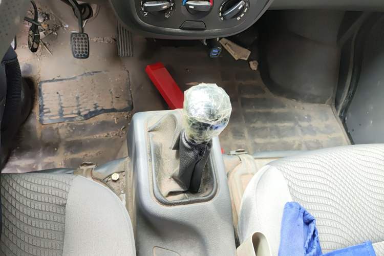 Used Wuling Zhiguang 2015 1.2L S Practical Model LSI