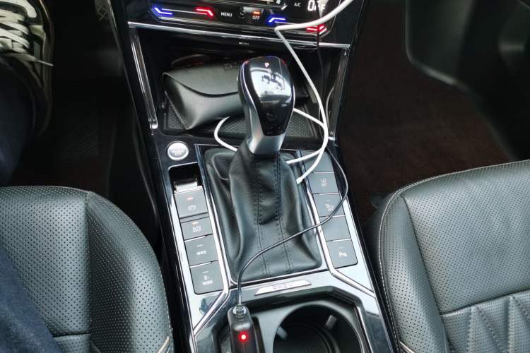 Used Volkswagen Passat New Energy 2020 430 PHEV Hybrid Luxury Edition China VI Standard Gear Lever