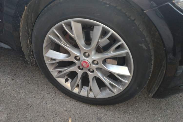 Used Jaguar XF 2015 XF 2.0T Luxury Edition