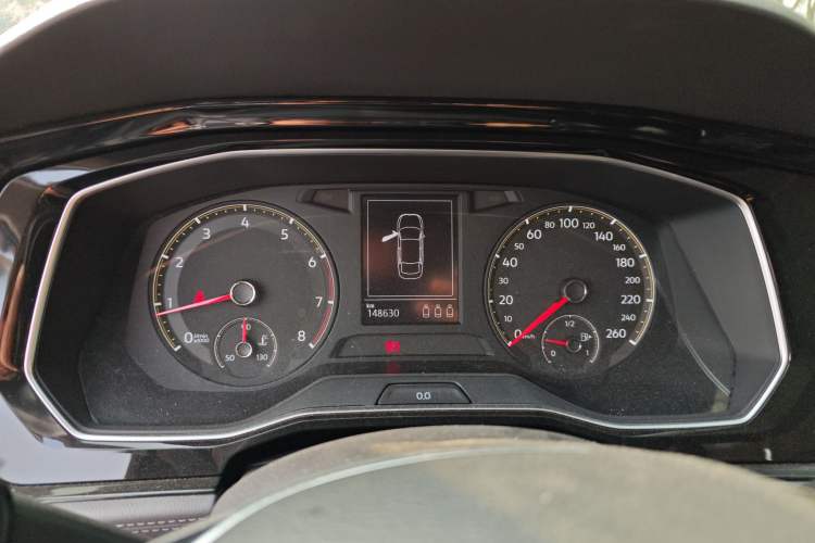 Used Volkswagen Sagitar 2019 200TSI DSG Comfort Version China VI Standard Instrument Cluster