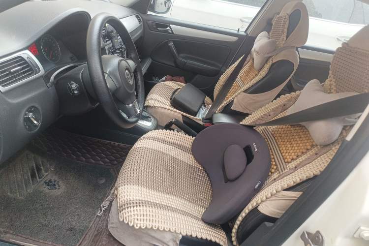 Used Volkswagen Bora 2011 1.4T Automatic Comfort Model Left Front Seat