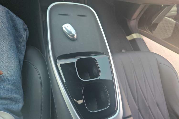 Used CHANGAN NEVO A07 2025 Blue Whale Pure Electric 625 Flagship Model