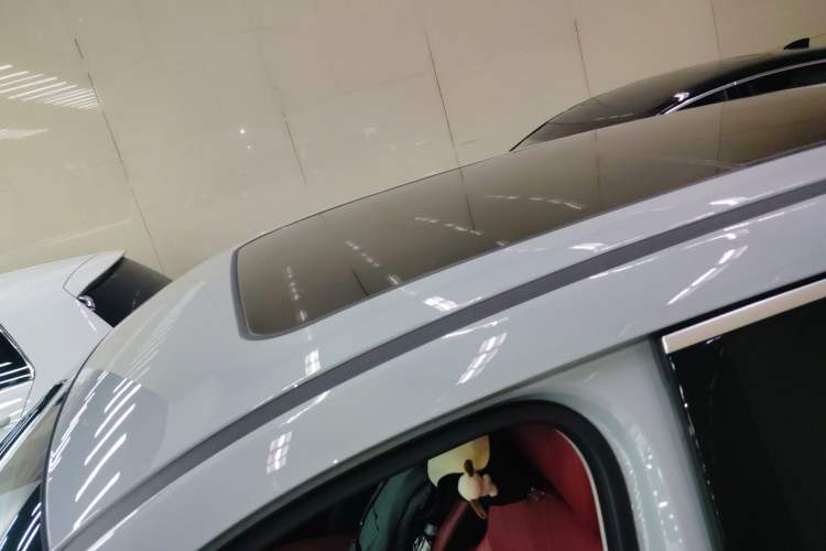 Used EXEED Stellar 2023 400T Two-Wheel Drive Comfort Flyfish Edition