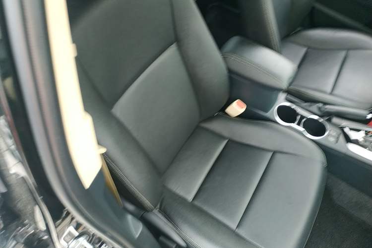 Used Toyota Corolla 2017 Revised Version 1.2T S-CVT GL Right Front Seat