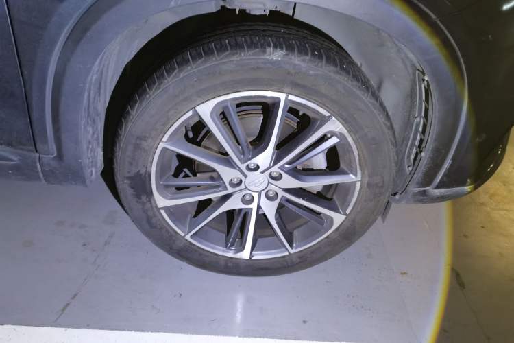 Used Geely Auto Monjaro New Energy 2019 400T Yuxingzhe Pure Electric Range 80 km Right Front Wheel Hub