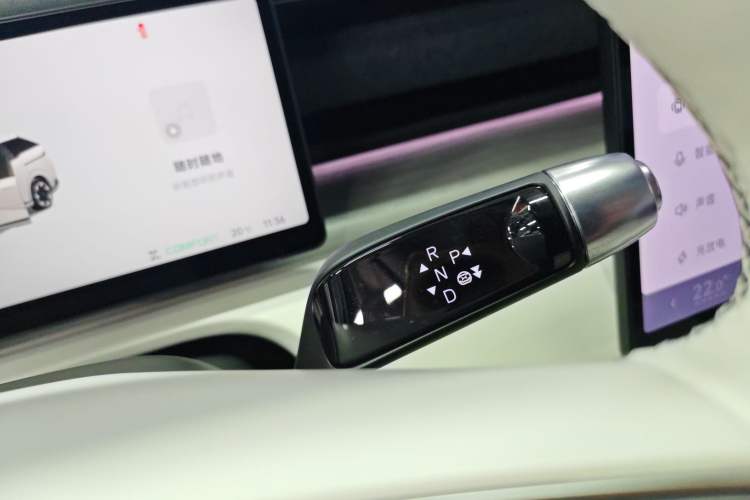 Used XPeng X9 2024 702 Ultra-Long Range Max
