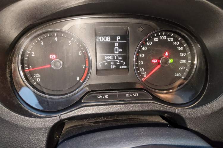 Used Volkswagen Polo 2016 1.6L Automatic Comfort Model
