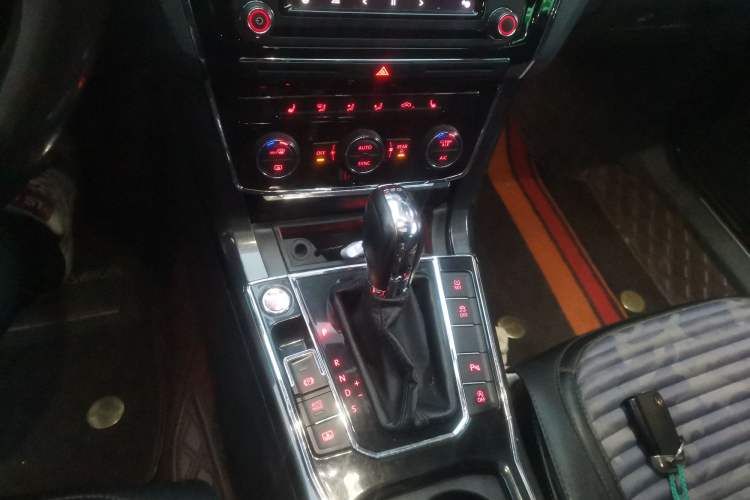 Used Volkswagen Passat 2016 330TSI DSG Prestige Edition
