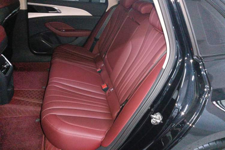 Used Hongqi H5 2025 1.5T DCT Xuan Ying Edition Left Rear Seat