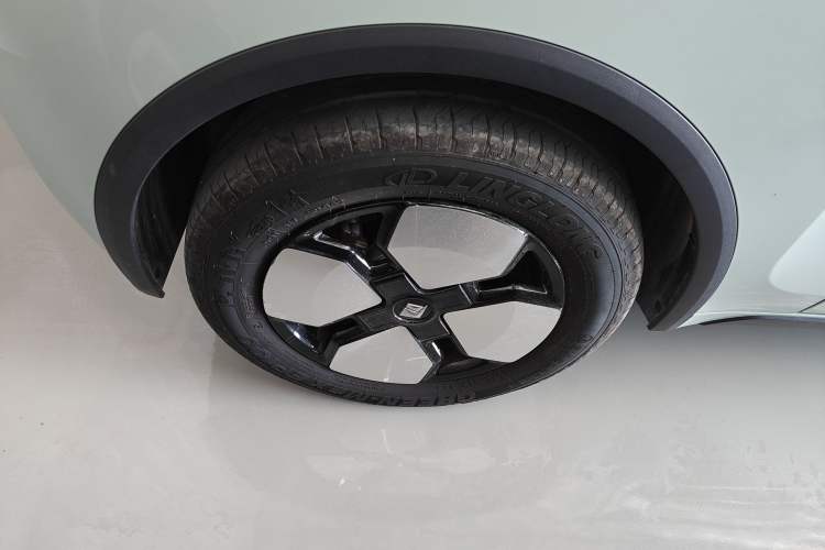 Used Baojun KiWi EV 2023 Smart Luxury Edition Ternary Lithium Exterior 8