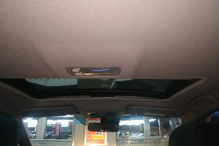 Used Nissan Tiida 2016 1.6L CVT Smart Drive Edition Headliner