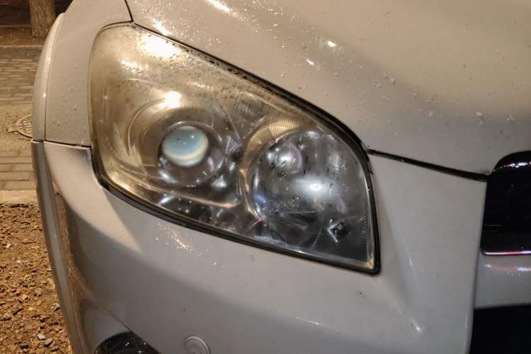 Used Toyota RAV4 2011 2.0L Automatic Luxury Edition Right Front Headlight