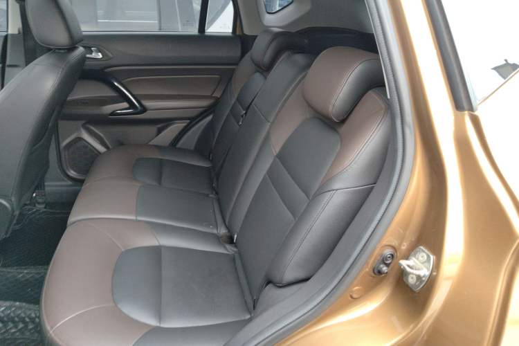 Used GAC Trumpchi GS4 2015 200T Manual Elite Edition
