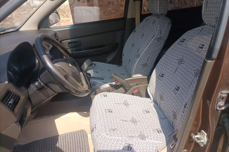 Used Wuling Hongguang 2014 1.5L S Standard Version
