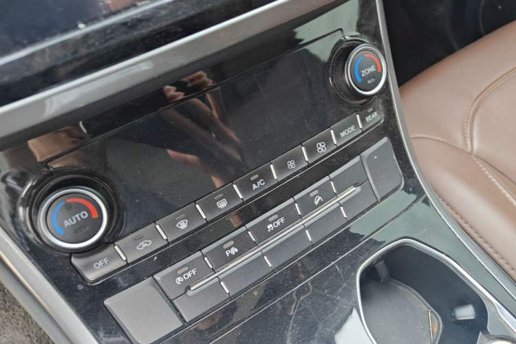 Used Haval H8 2017 2.0T Gasoline 4x4 Smart Enjoyment Version