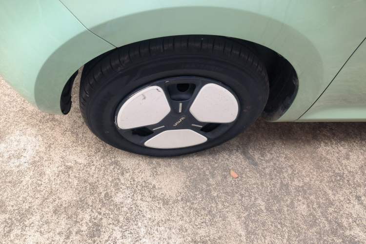 Used CHANGAN NEVO Lumin 2023 205km Xiangqin Version Left Front Wheel Hub