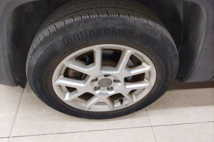 Used Jeep Renegade 2019 220T Automatic Leading Edition
