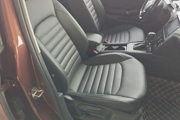 Used Volkswagen Lamando 2019 280TSI DSG Comfort Edition China VI standard Right Front Seat