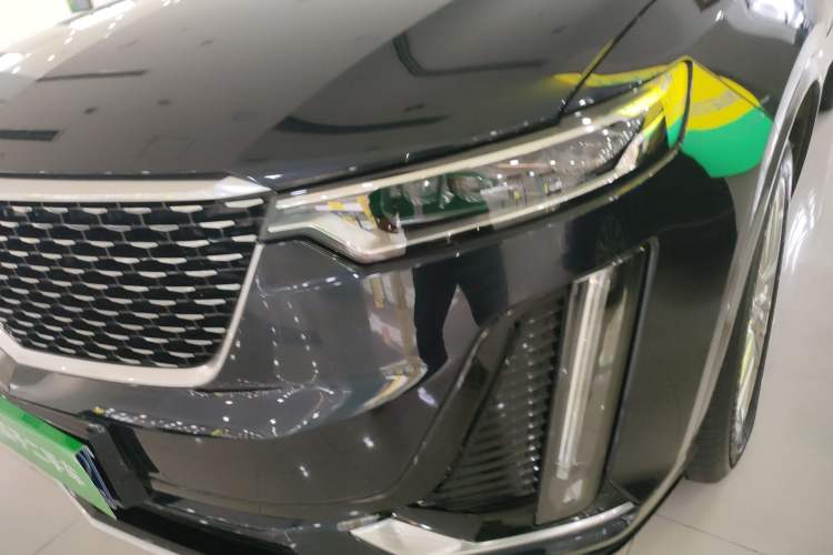 Used Cadillac XT6 2022 2.0T Six-Seater Four-Wheel-Drive Luxury Standard Edition