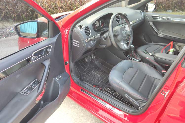 Used Volkswagen Jetta 2015 1.4TSI Automatic Sport Model