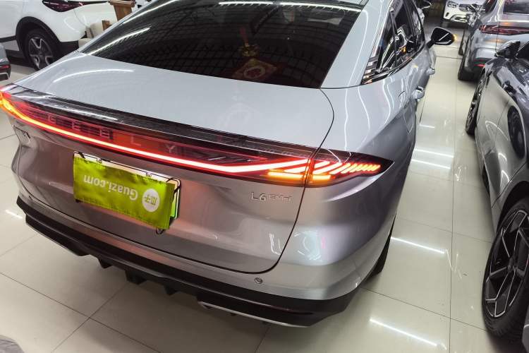 Used Geely Galaxy L6 2025 EM-i 140km Starship Edition