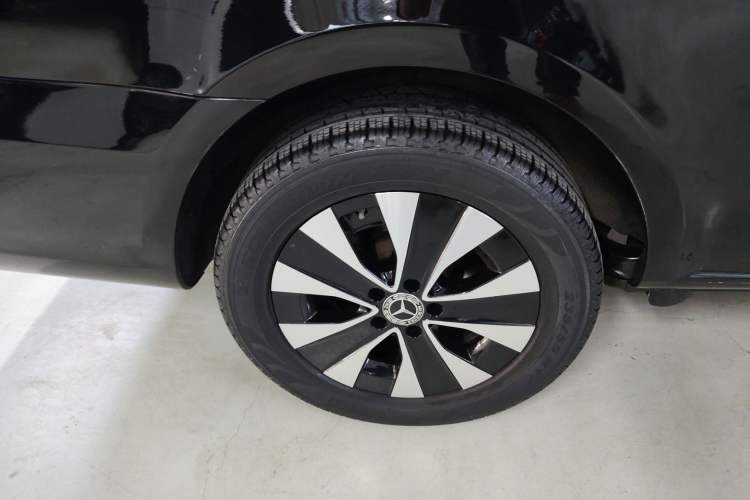 Used Mercedes-Benz Vito 2018 2.0T Elite Version 7 Seats China VI Emission Standard