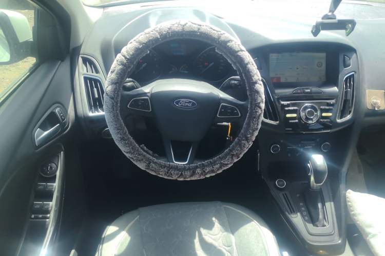 Used Ford Focus 2017 Hatchback 1.6L Automatic Fashion Edition Smart Drive Version