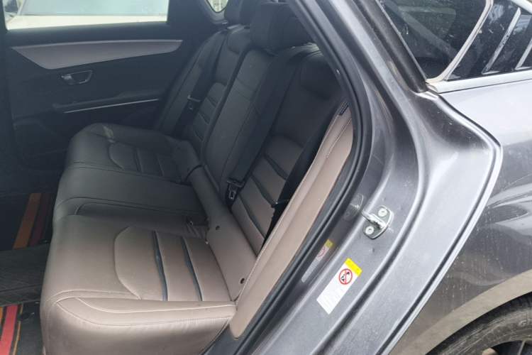 Used BYD Han 2025 DM-i 125KM Comfort Model
