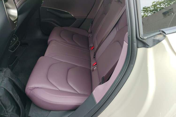 Used Xiaomi Auto SU7 2024 Rear-Drive Long-Range Intelligent Driving Version