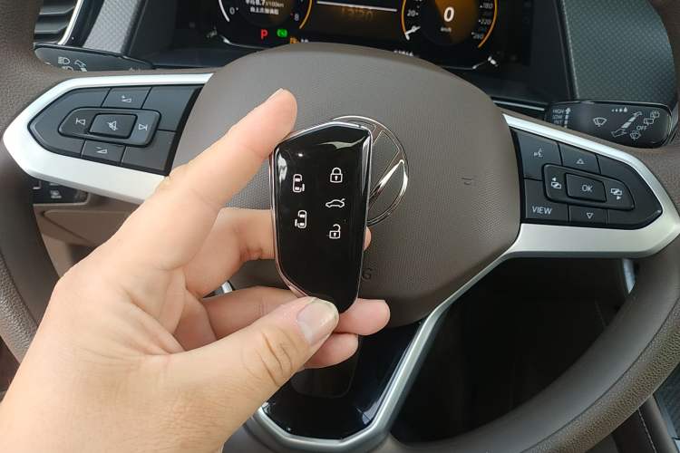 Used Volkswagen Viloran 2024 330TSI Business Edition Interior 1