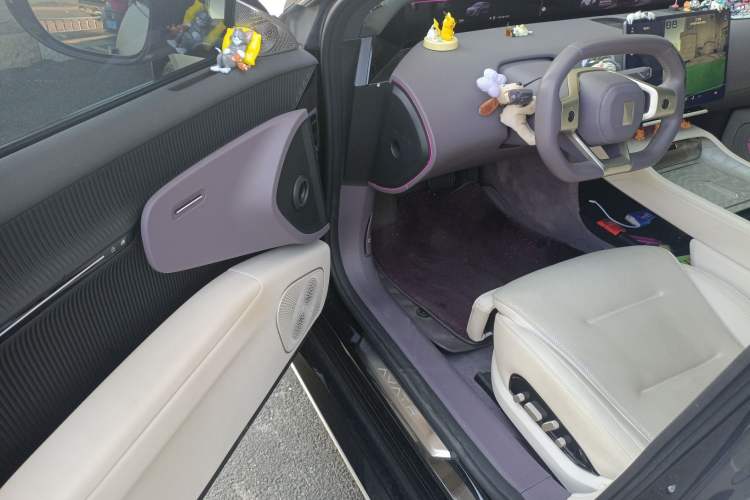 Used Avatr 12 2024 700 Three-Laser Rear-Wheel Drive Luxury Edition
