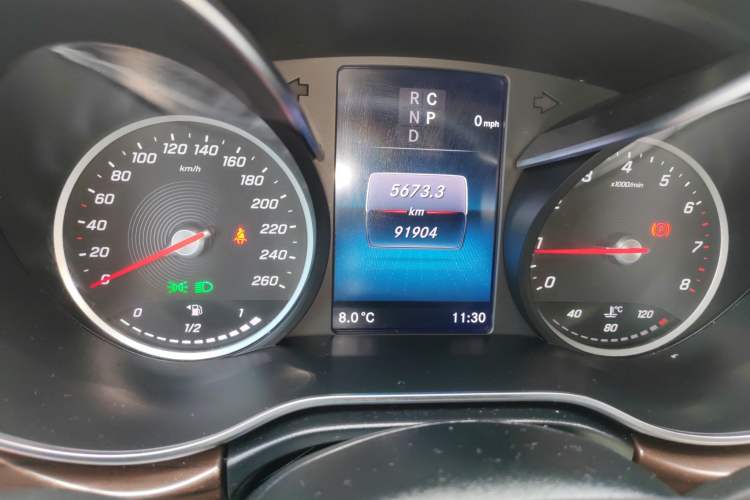 Used Mercedes-Benz V-Class 2021 V 260 Avantgarde Edition