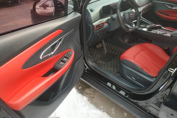 Used Changan UNI-T 2020 1.5T Prestige Version
