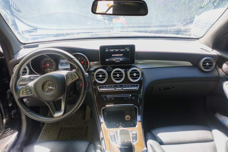 Used Mercedes-Benz GLC 2016 GLC 260 4MATIC Dynamic Edition
