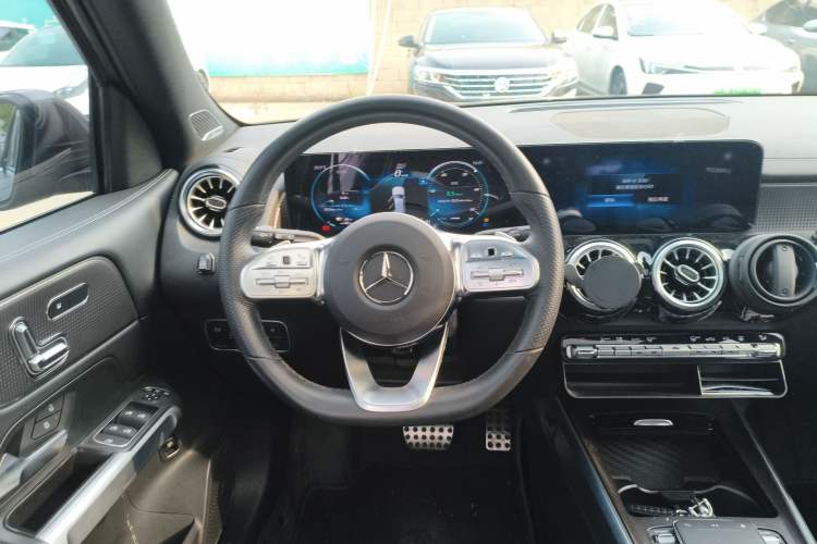 Used Mercedes-Benz EQB 2022 EQB 350 4MATIC First Edition Special Version Steering Wheel