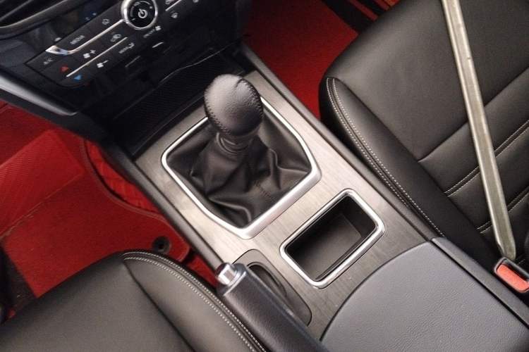 Used Venucia T90 2017 2.0L Manual ZhiShang Edition
