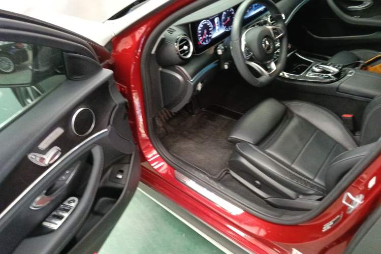 Used Mercedes-Benz E-Class 2017 E 200 L Sport 4MATIC
