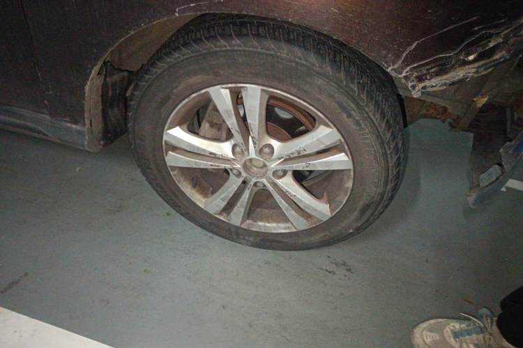 Used HYOSOW H3 2015 1.5L manual luxury version
