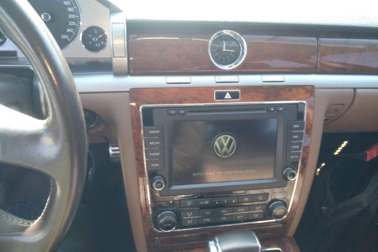 Used Volkswagen Phaeton 2014 3.0L Business Model