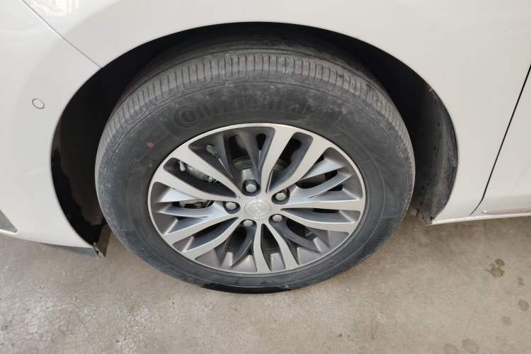 Used Buick GL8 2023 ES Lu Zun Deluxe Model
