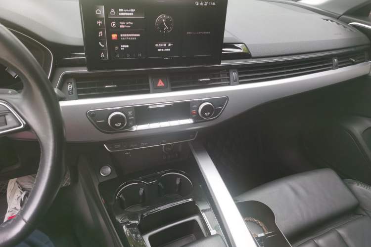 Used Audi A5 2022 Sportback 40 TFSI Fashionable and Dynamic Model Audio And AC Panel