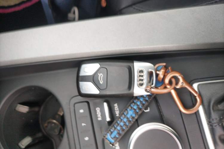 Used Audi A4L 2018 30th Anniversary Edition 30 TFSI Ambition Model Interior 1