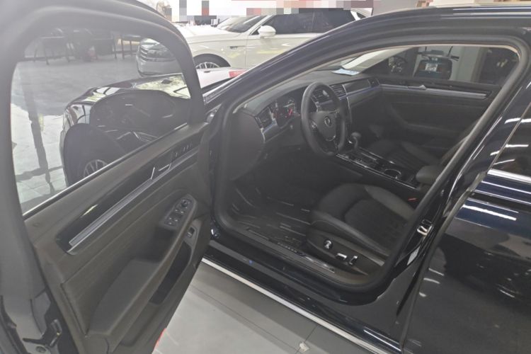 Used Volkswagen Phideon 2021 380TSI Luxury Edition Driver Seat