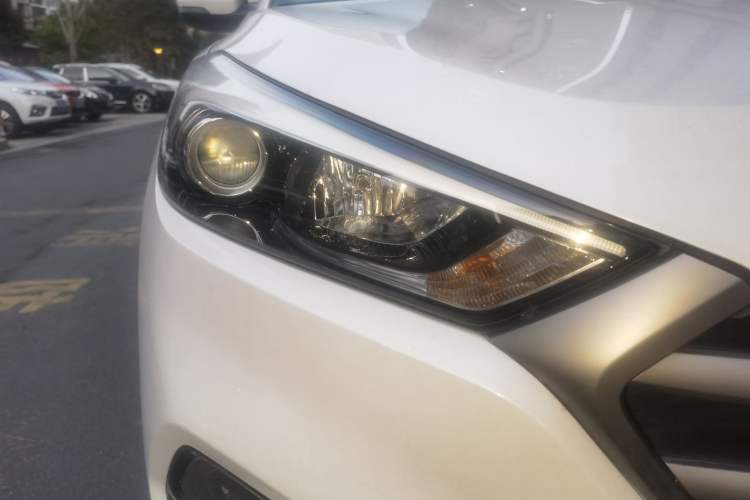 Used Hyundai Tucson 2015 1.6T Dual-Clutch Two-Wheel-Drive Smart Model
