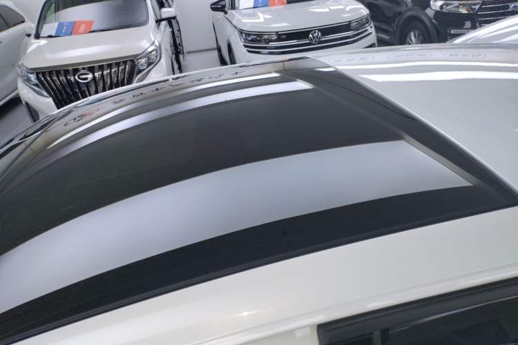 Used Volkswagen Golf 2023 Facelift 280TSI DSG R-Line Lite
