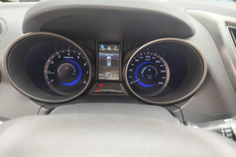 Used CHANGAN CS75 2016 2.0L Manual Luxury Version China V Standard
