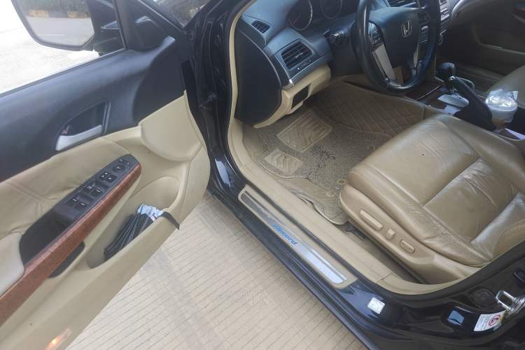 Used Honda Accord 2011 2.0L EX