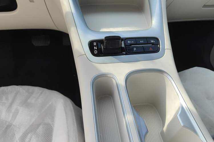 Used Geely Galaxy Geome 2025 410 km Free Version
