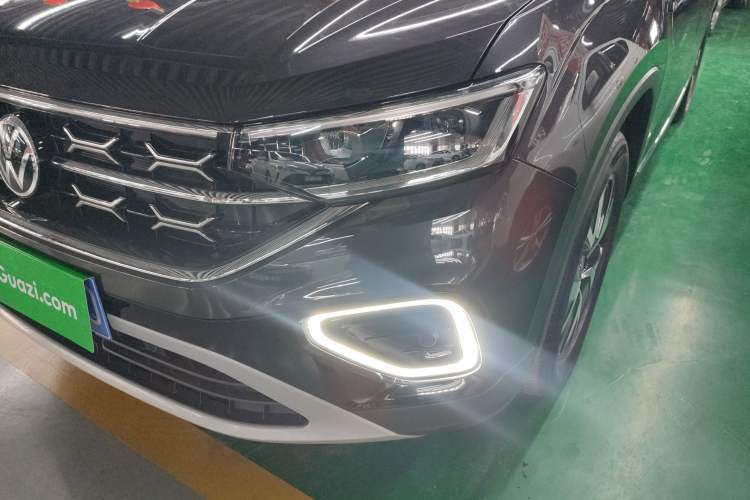 Used Volkswagen Tayron 2024 300TSI Two-Wheel-Drive Luxury Plus Advanced Version