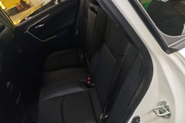 Used Toyota RAV4 2020 2.0L CVT Two-Wheel Drive Fashion Edition